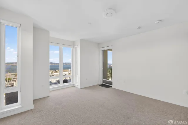 $4,600 | 10 Innes Court, Unit 401, San Francisco, CA 94124