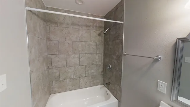 $1,600 | 4219 Dacca Drive, Houston, TX 77047