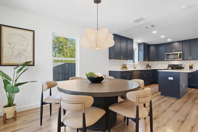 $825,000 | 1505 Summit Street, Austin, TX 78741