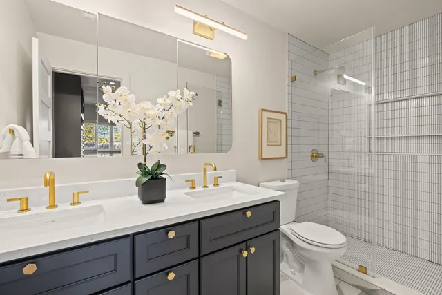 $825,000 | 1505 Summit Street, Austin, TX 78741