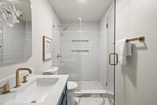 $825,000 | 1505 Summit Street, Austin, TX 78741