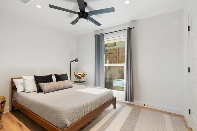 $825,000 | 1505 Summit Street, Austin, TX 78741