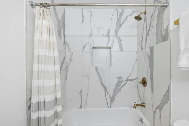 $825,000 | 1505 Summit Street, Austin, TX 78741