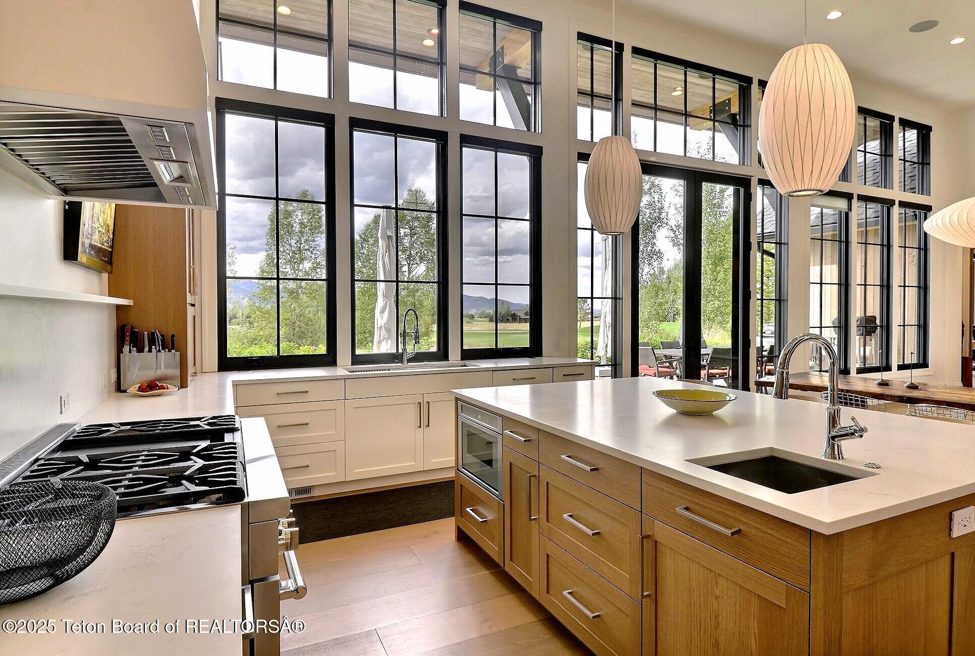 12 Cold Springs Road Victor, ID 83455 - Photo 8 of 77 Kitchen