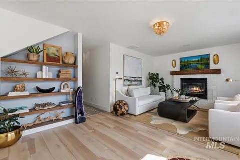 $710,000 | 1917 East Shalimar Drive, Eagle, ID 83616