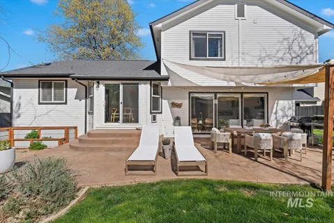 $710,000 | 1917 East Shalimar Drive, Eagle, ID 83616