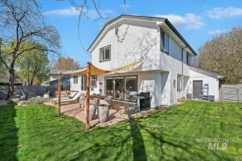 $710,000 | 1917 East Shalimar Drive, Eagle, ID 83616