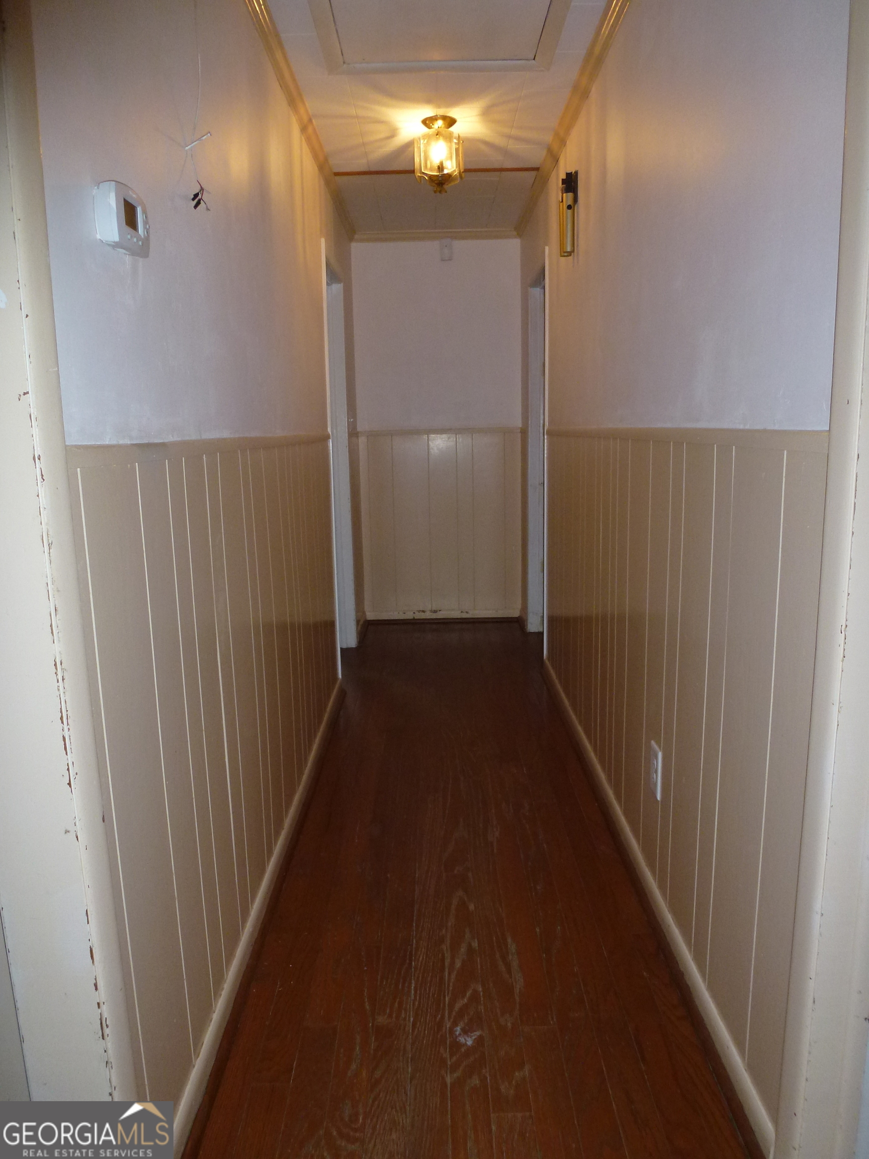 606 Park Avenue Claxton, GA 30417 - Photo 23 of 38 a view of a hallway