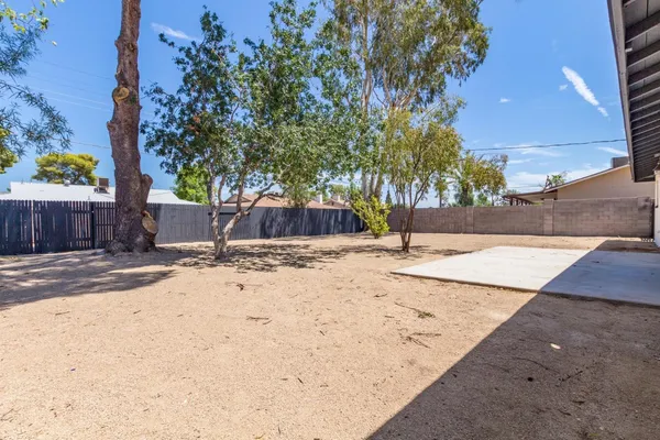 $2,500 | 16 West Geneva Drive, Tempe, AZ 85282