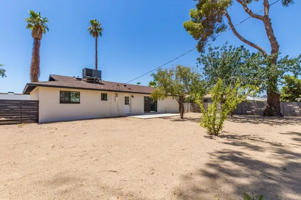 $2,500 | 16 West Geneva Drive, Tempe, AZ 85282