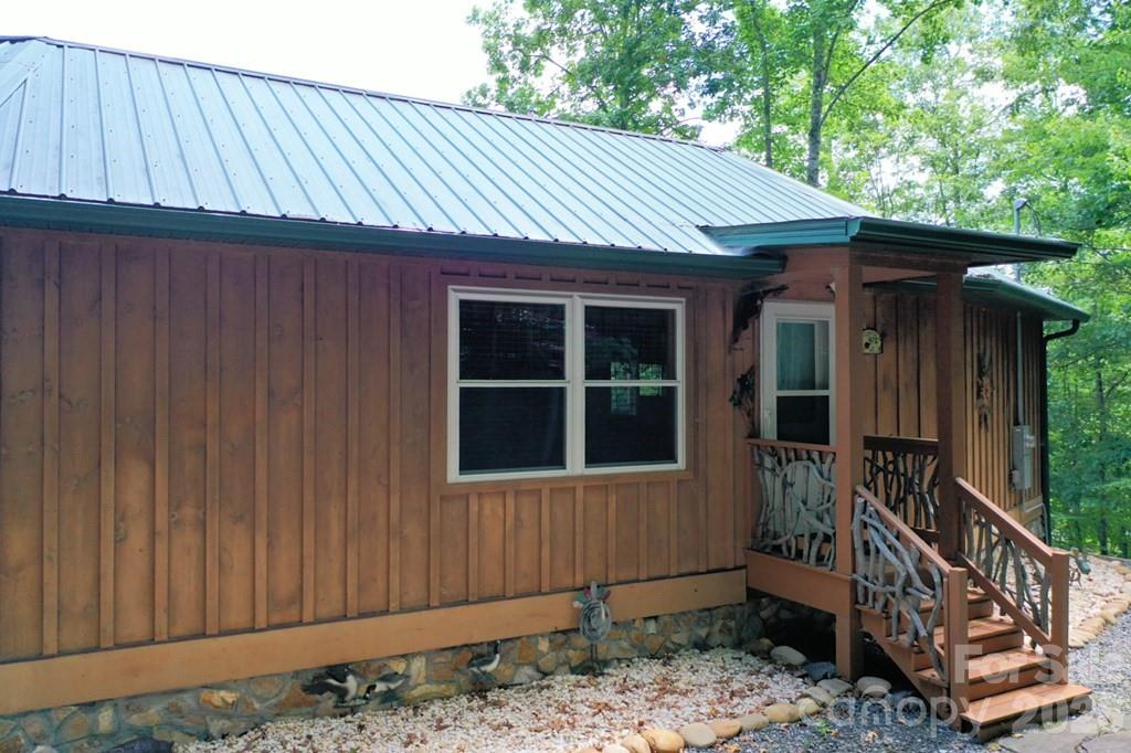 470 Bear Ridge Road Tuckasegee, NC 28783 - Photo 5 of 28