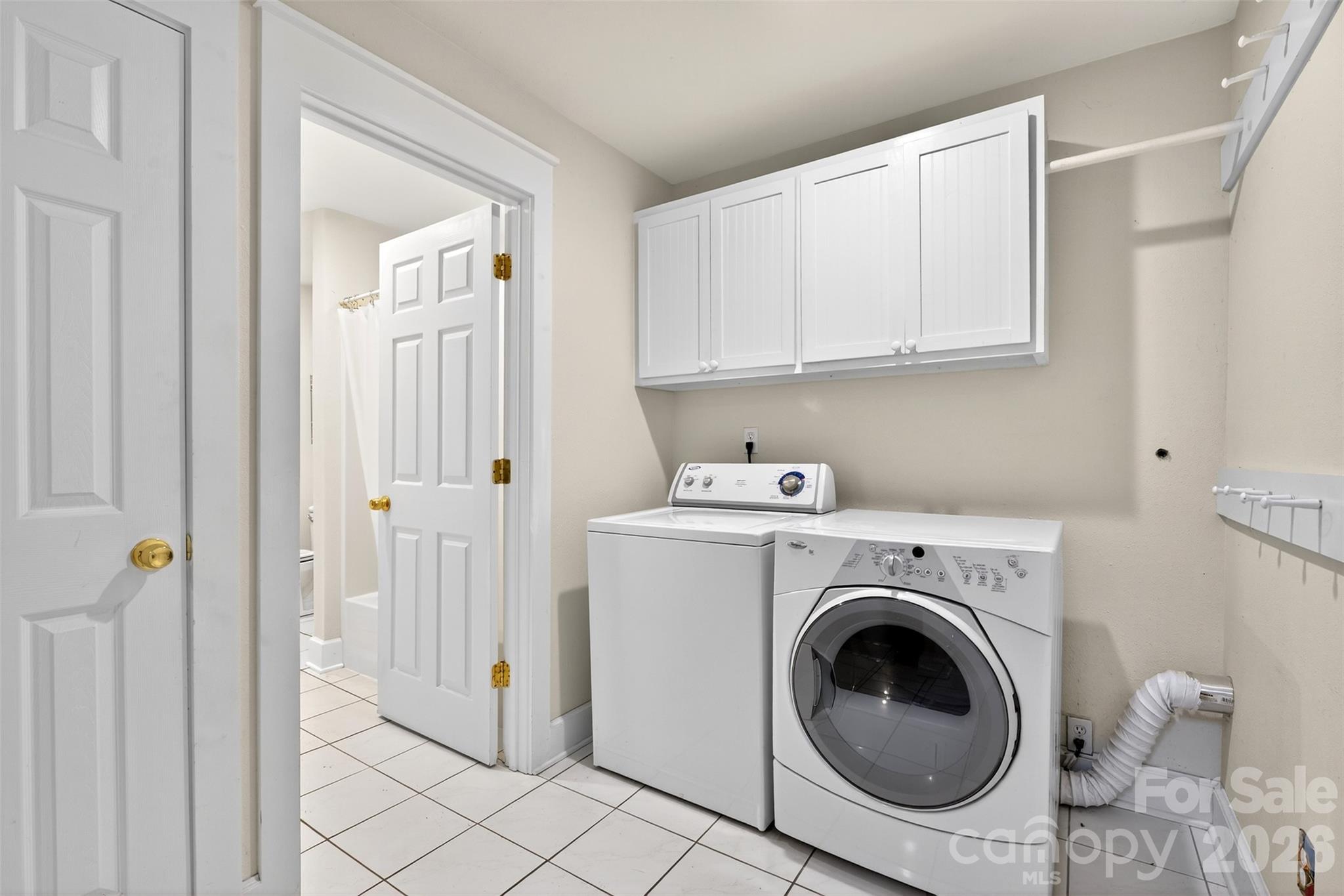 160 East Howard Street Tryon, NC 28782 - Photo 23 of 48 a view of kitchen
