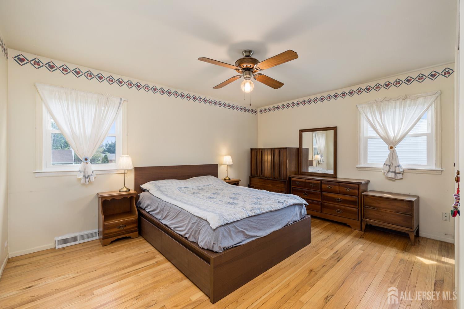 6 Michelle Court Ewing, NJ 08628 - Photo 15 of 31