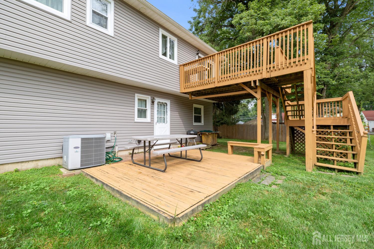 6 Michelle Court Ewing, NJ 08628 - Photo 27 of 31
