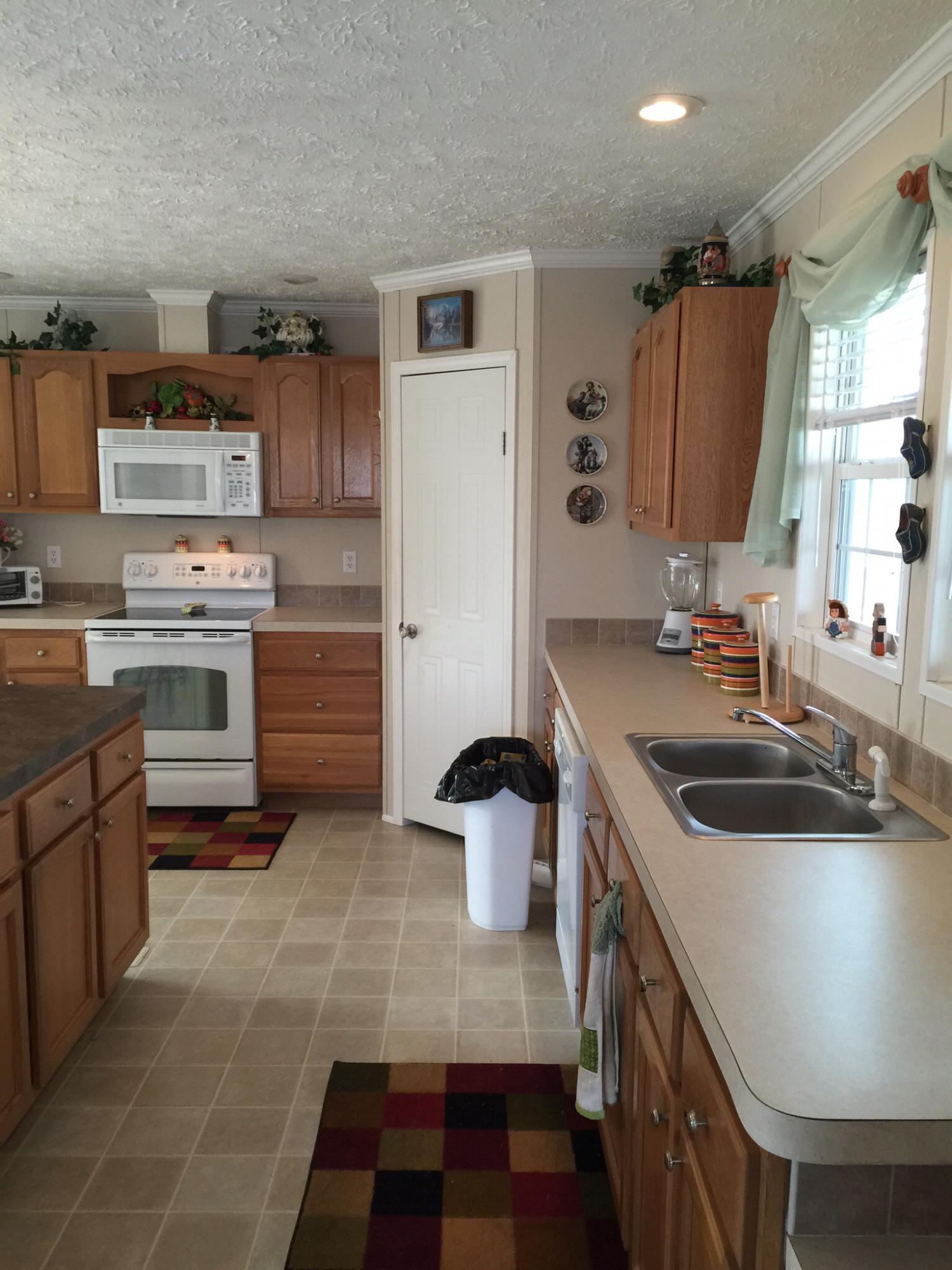 6533 Eastland Road Sparta, TN 38583 - Photo 12 of 40 image