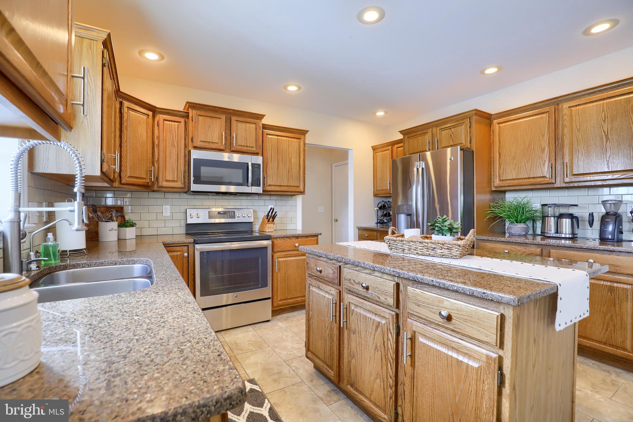 1331 Sylvan Road Lancaster, PA 17601 - Photo 12 of 86