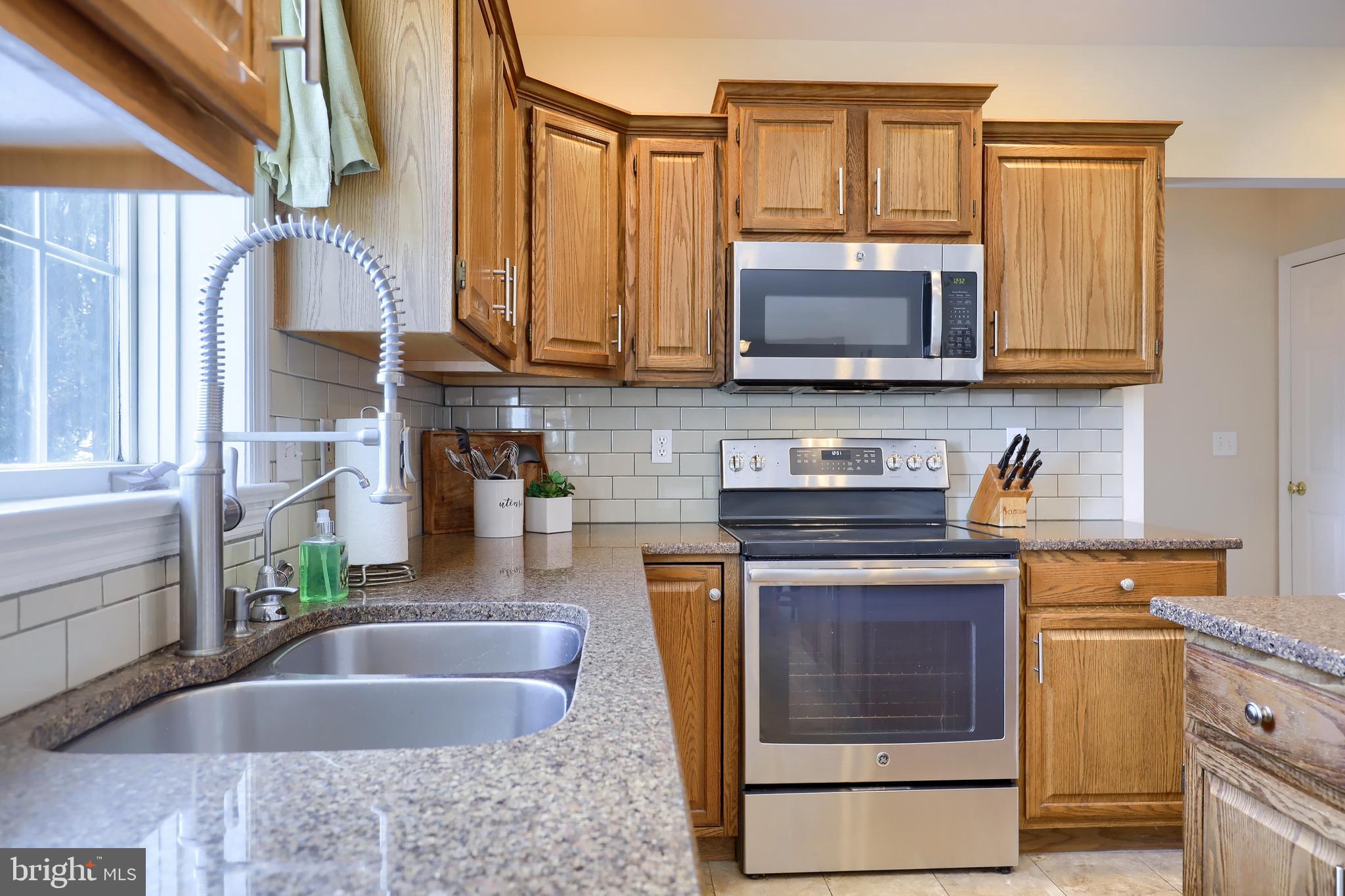 1331 Sylvan Road Lancaster, PA 17601 - Photo 8 of 86
