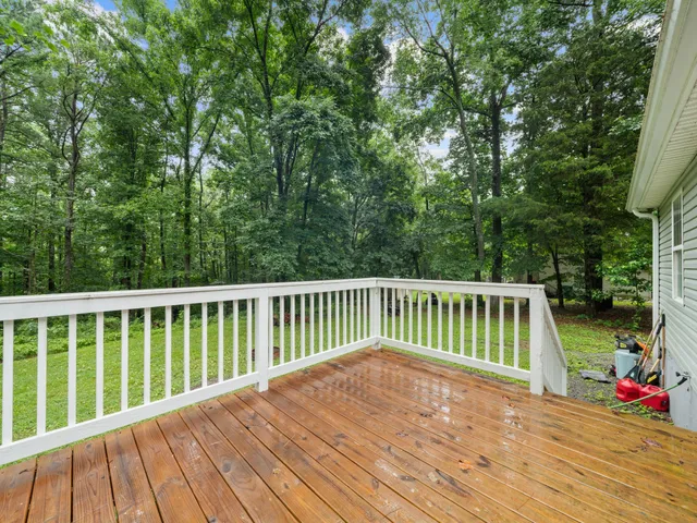 $279,900 | 205 Windy Park Drive, McEwen, TN 37101