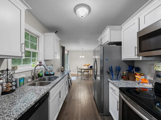 $279,900 | 205 Windy Park Drive, McEwen, TN 37101