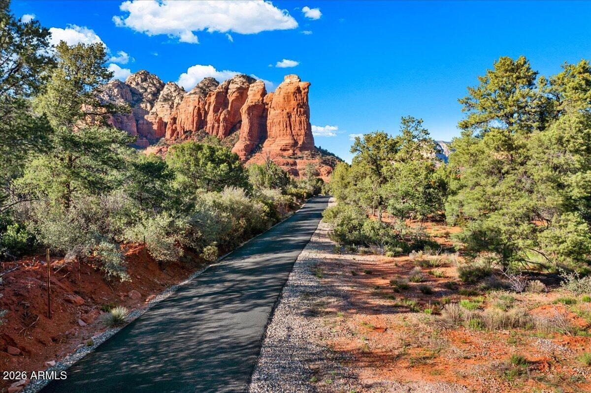 234 Eagle Dancer Road, Unit 1 Sedona, AZ 86336 - Photo 4 of 22 Paved Road