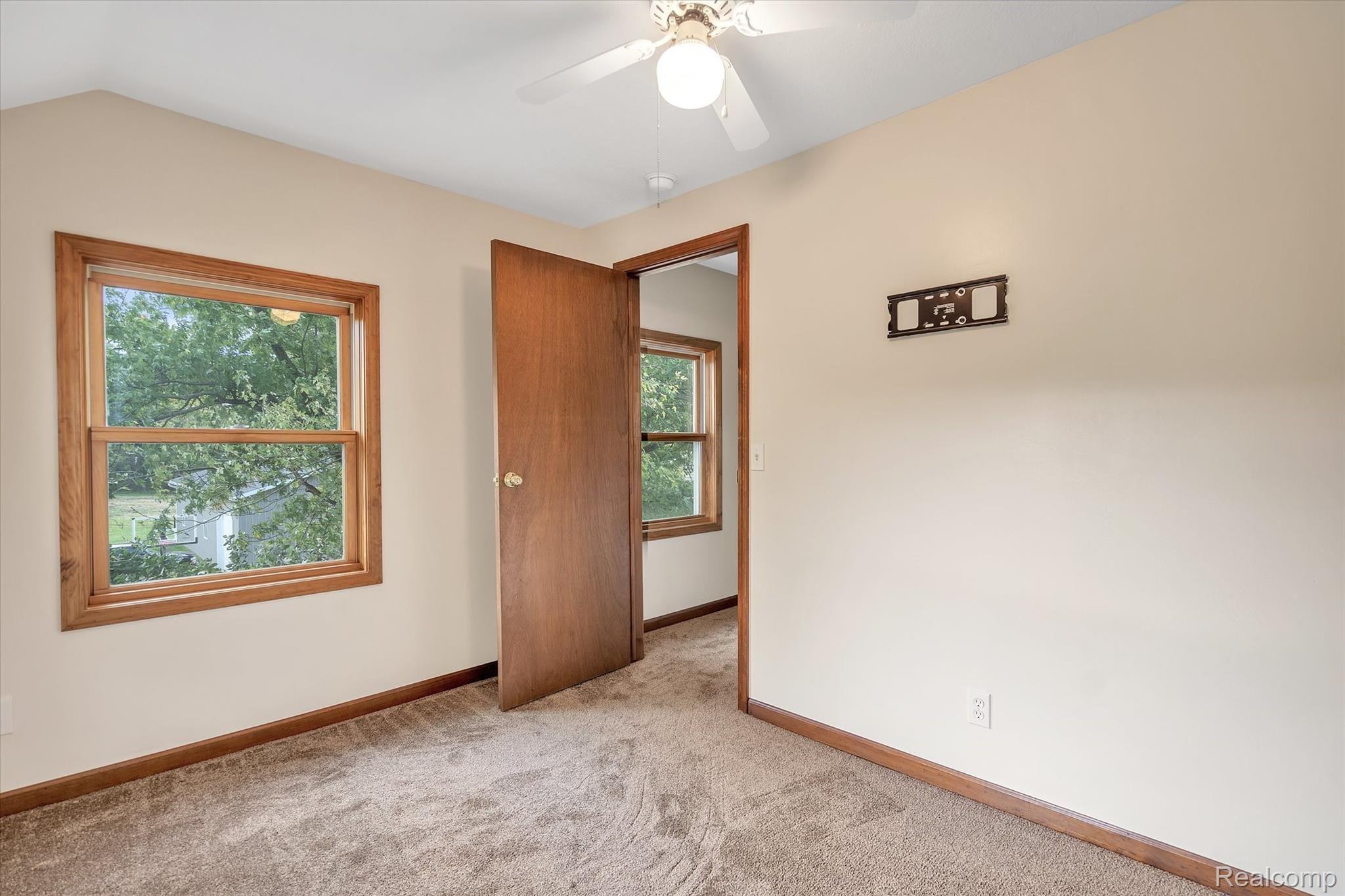 9688 Griffith Road Eaton Rapids, MI 48827 - Photo 28 of 58 28-9688 Griffith Rd-Windowstill Real Estate Photography-28.jpg