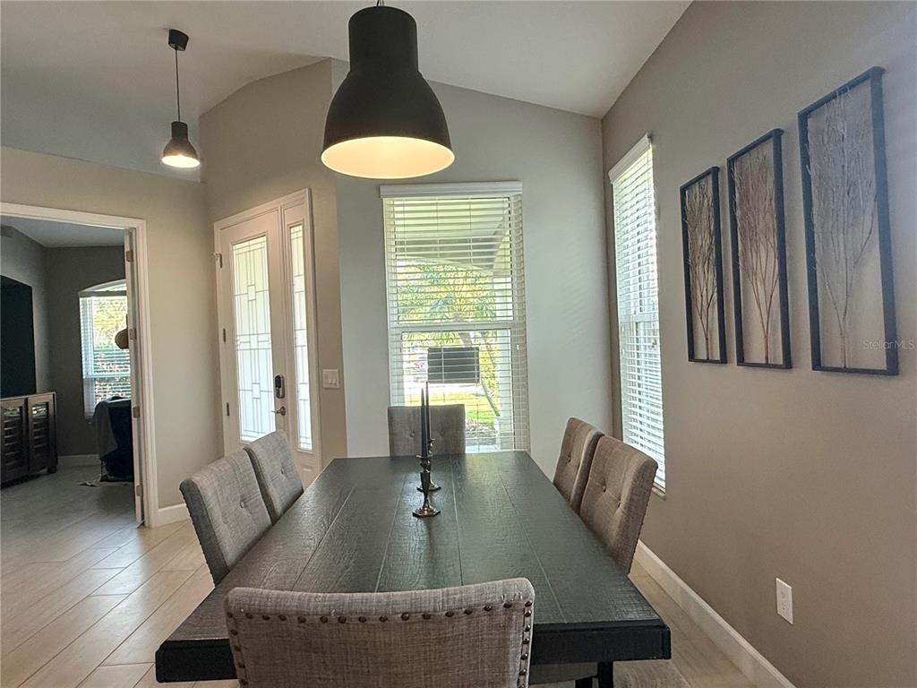10501 Rochester Way Tampa, FL 33626 - Photo 7 of 45