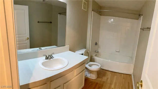$2,300 | 656 Peachy Canyon Circle, Unit 102, Las Vegas, NV 89144
