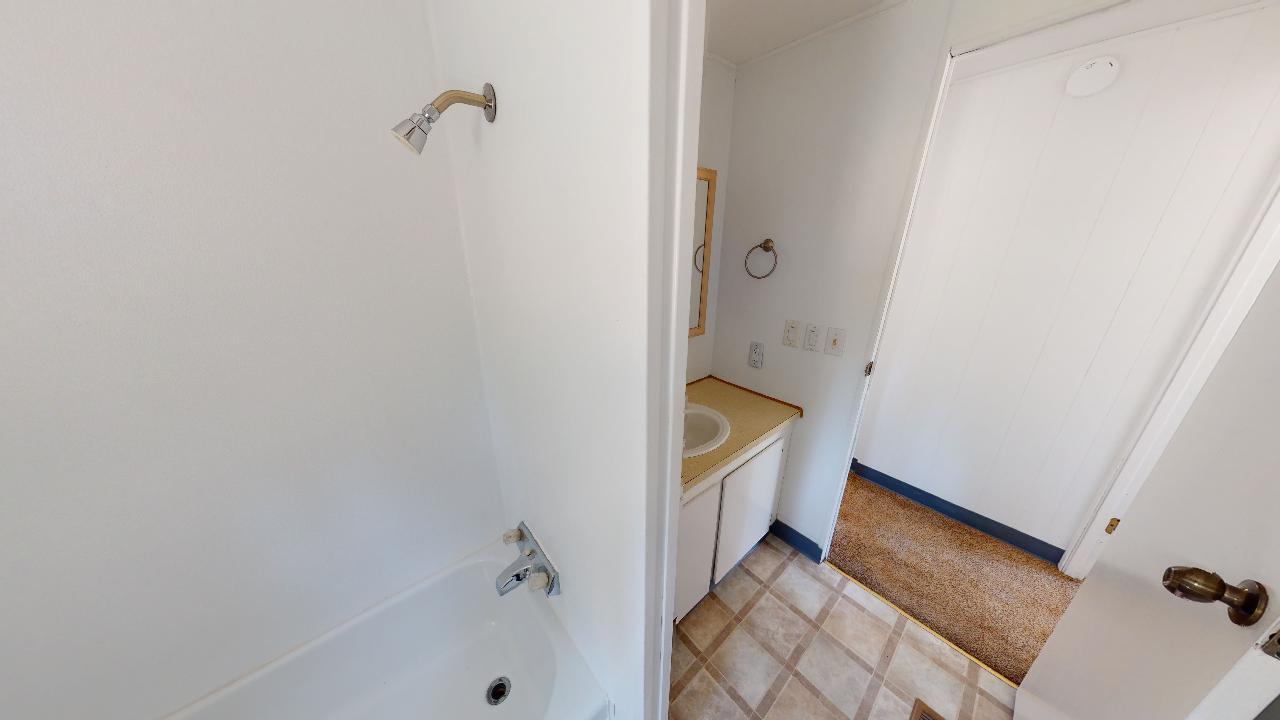 17001 Cagle Road La Pine, OR 97739 - Photo 21 of 39 17001-Cagle-Rd-07232023_153408