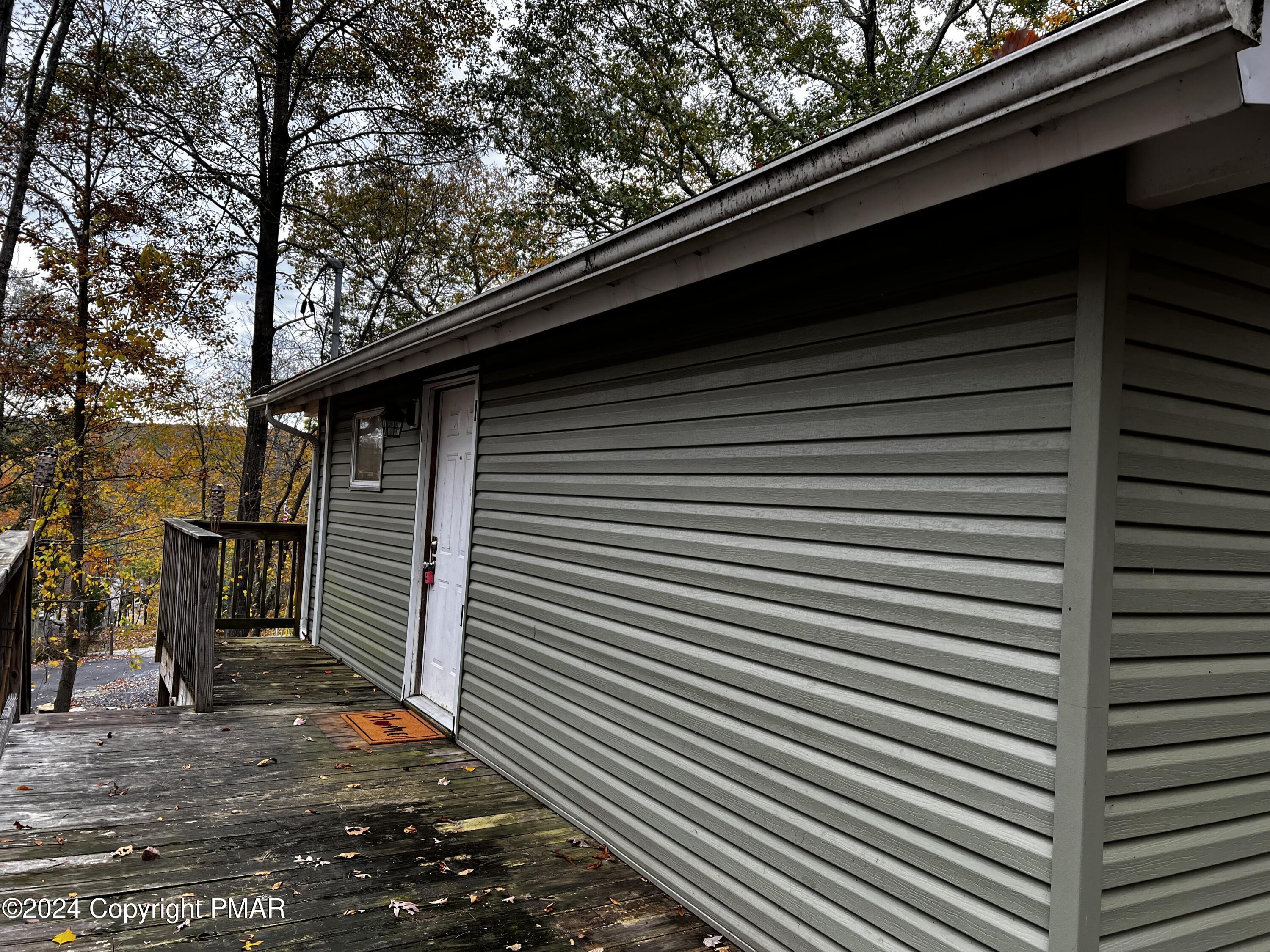 1089 Porter Drive Bushkill, PA 18324 - Photo 36 of 49 IMG_3439