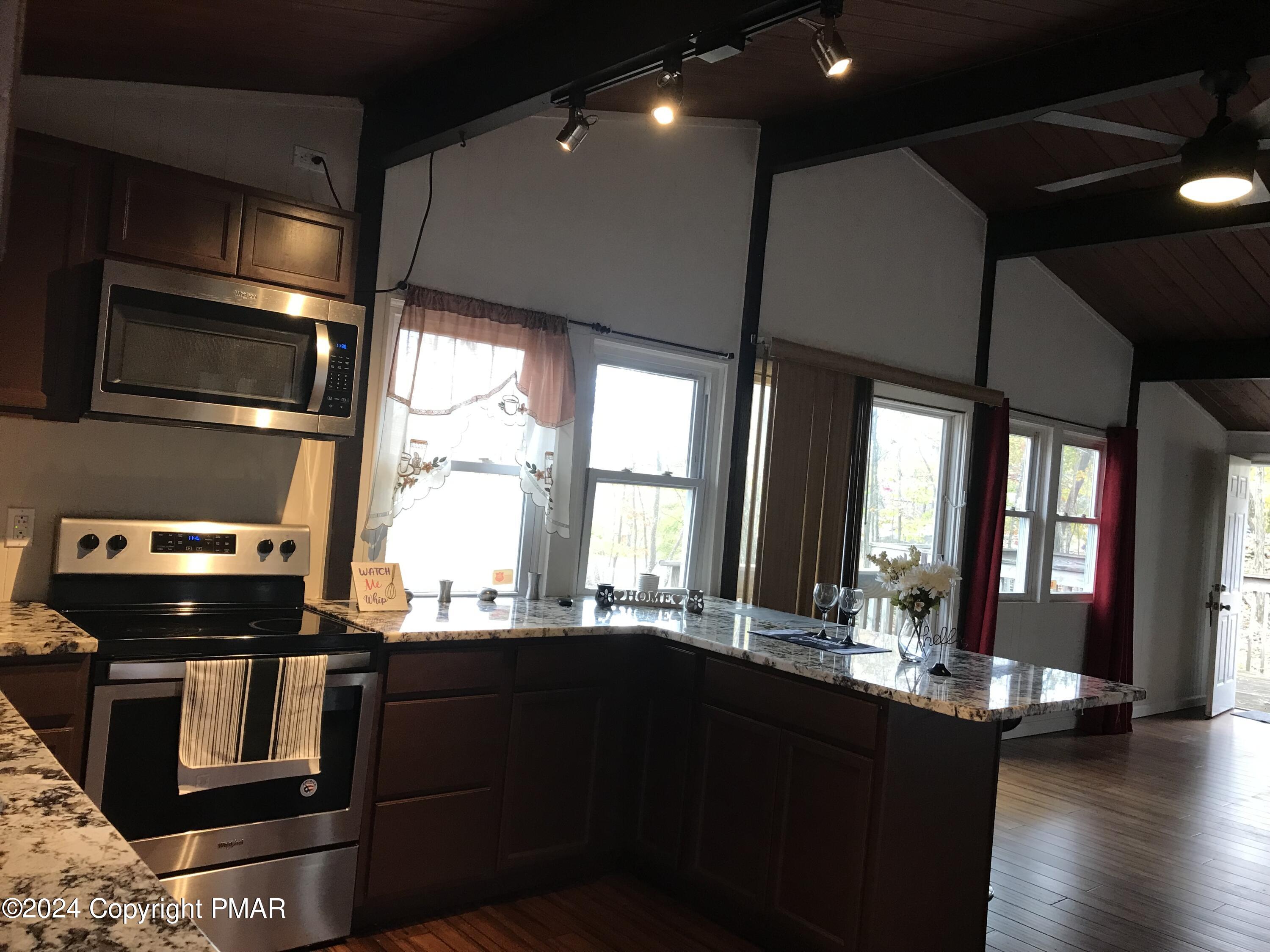 1089 Porter Drive Bushkill, PA 18324 - Photo 8 of 49 IMG_6658