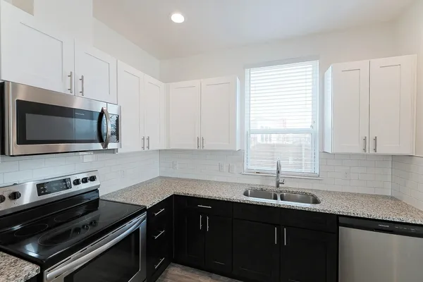 $2,100 | 9005 Alderman Dr. Drive, Unit 9005058, Austin, TX 78747