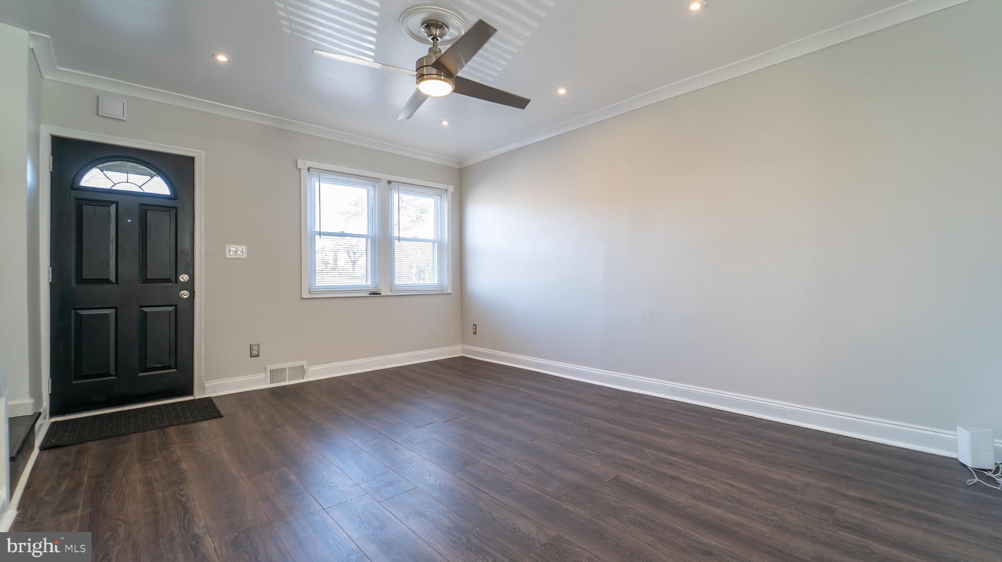 34 Hillvale Road Baltimore, MD 21229 - Photo 5 of 31 Gallery Image 5