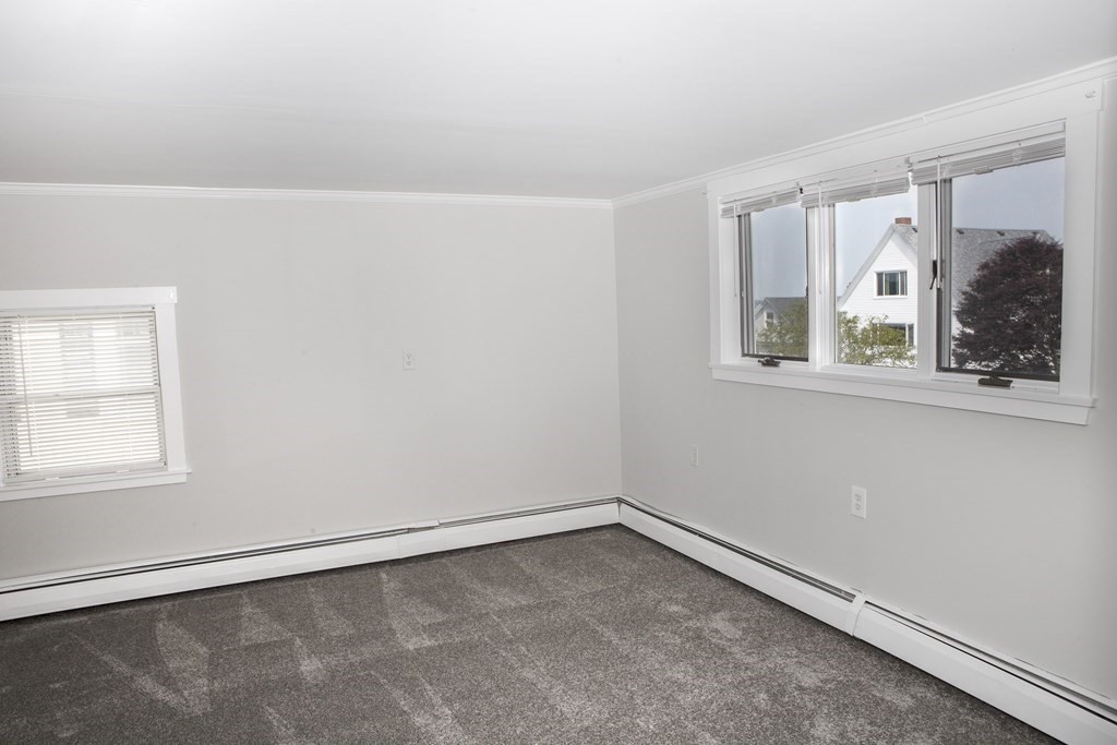 43 Beacon Street, Unit 2 Gloucester, MA 01930 - Photo 11 of 28
