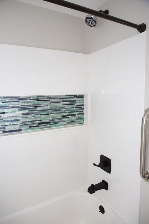 43 Beacon Street, Unit 2 Gloucester, MA 01930 - Photo 17 of 28