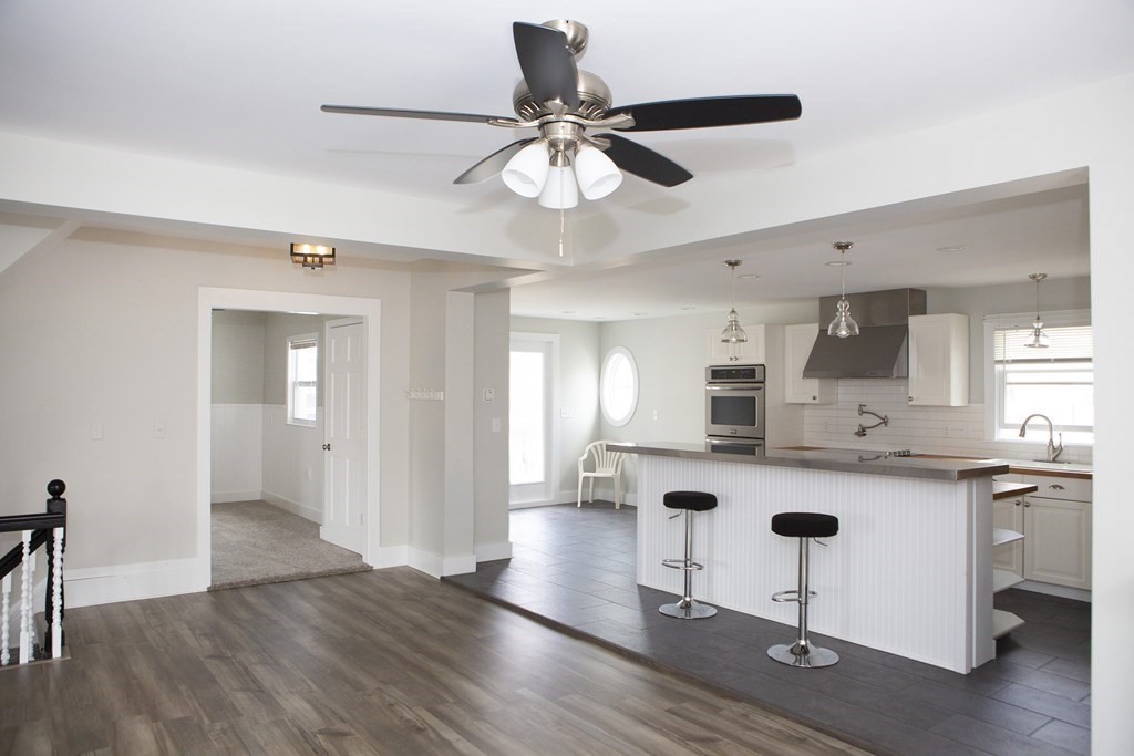 43 Beacon Street, Unit 2 Gloucester, MA 01930 - Photo 22 of 28