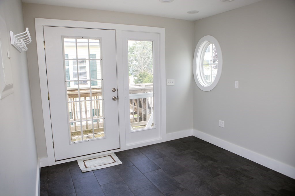 43 Beacon Street, Unit 2 Gloucester, MA 01930 - Photo 25 of 28