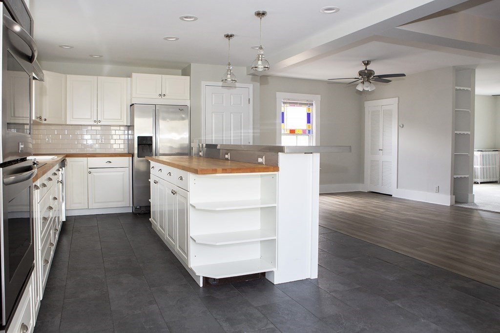 43 Beacon Street, Unit 2 Gloucester, MA 01930 - Photo 26 of 28