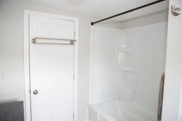 $3,200 | 43 Beacon Street, Unit 2, Gloucester, MA 01930
