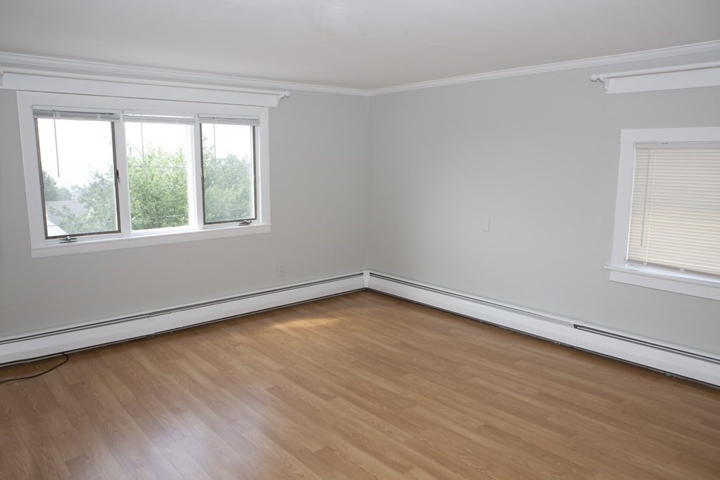 43 Beacon Street, Unit 2 Gloucester, MA 01930 - Photo 8 of 28