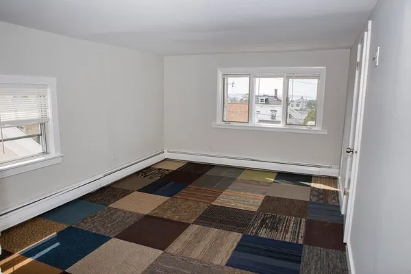 $3,200 | 43 Beacon Street, Unit 2, Gloucester, MA 01930