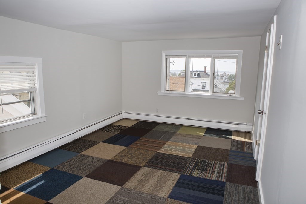 43 Beacon Street, Unit 2 Gloucester, MA 01930 - Photo 9 of 28