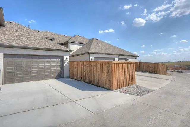 $375,000 | 2140 Tolleson Drive, Fort Worth, TX 76008