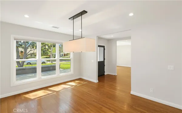 $7,000 | 933 West Riviera Drive, Santa Ana, CA 92706