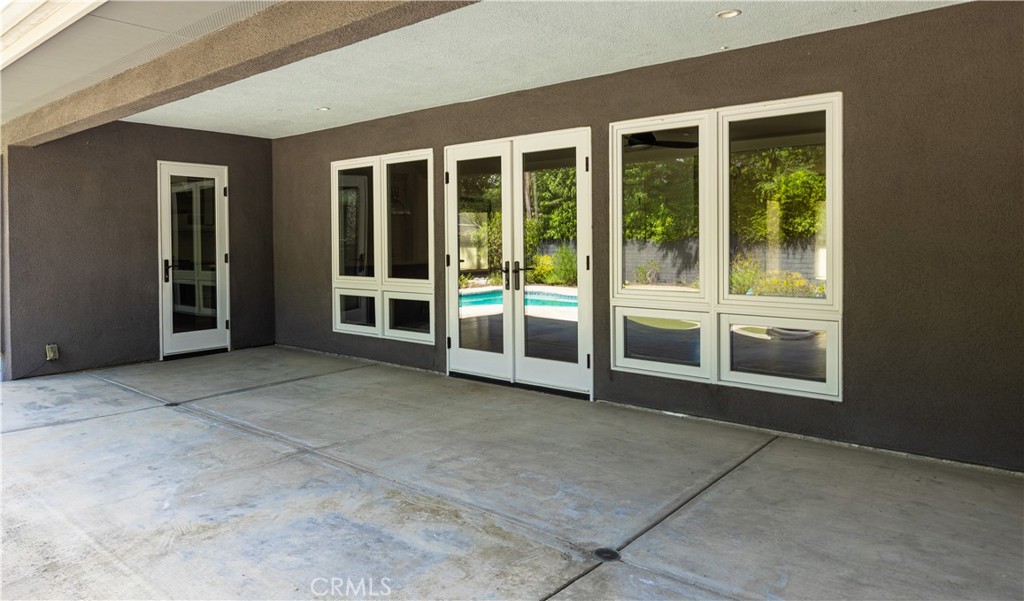 933 West Riviera Drive Santa Ana, CA 92706 - Photo 23 of 43 a view of an empty room with a large window
