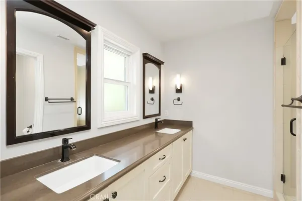 $7,000 | 933 West Riviera Drive, Santa Ana, CA 92706