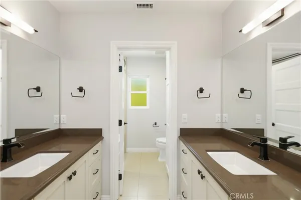 $7,000 | 933 West Riviera Drive, Santa Ana, CA 92706