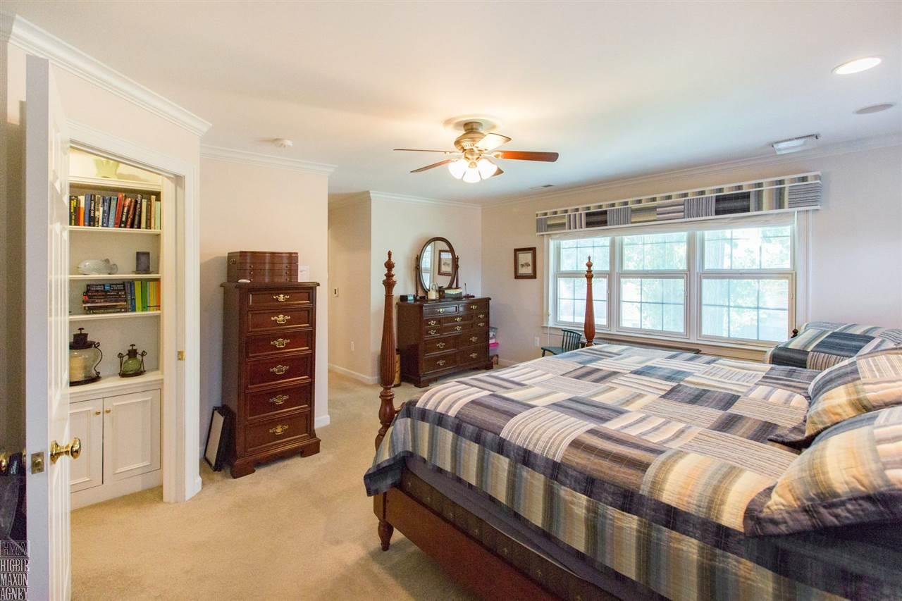 329 Ridgemont Road Grosse Pointe Farms, MI 48236 - Photo 14 of 26