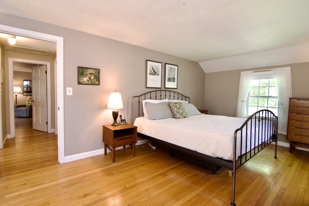 129 Chalmers Street Springfield, MA 01118 - Photo 30 of 42