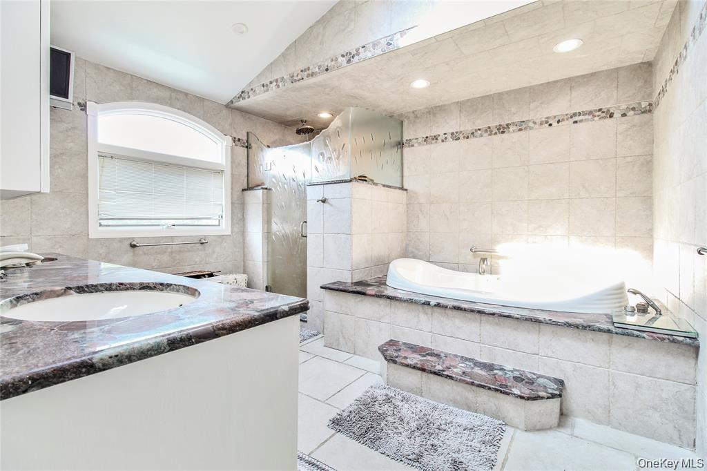2775 Barbara Road Bellmore, NY 11710 - Photo 14 of 24