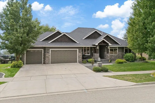$925,000 | 10321 North Navaho Drive, Spokane, WA 99208